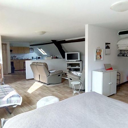 Au Trieu Hotell Wannebecq Exteriör bild