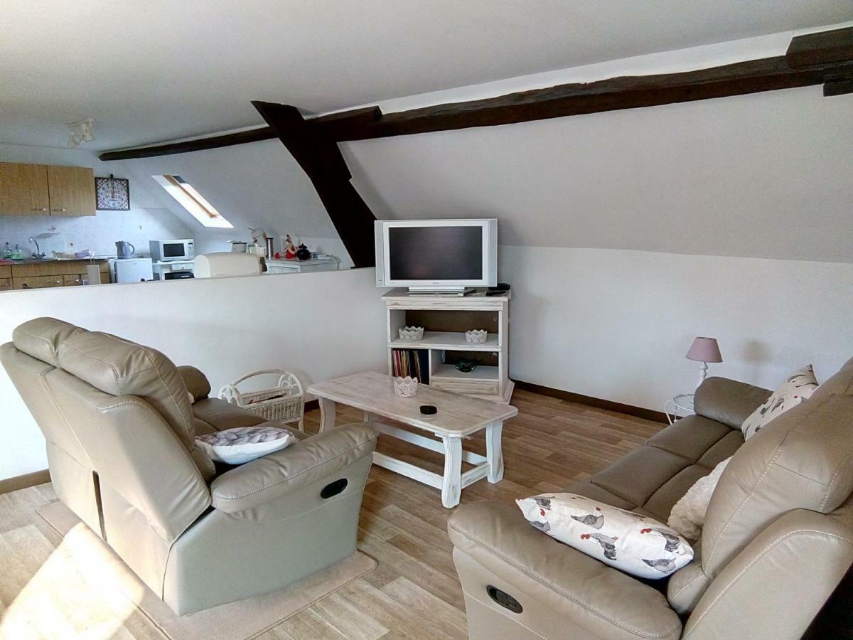 Au Trieu Hotell Wannebecq Exteriör bild