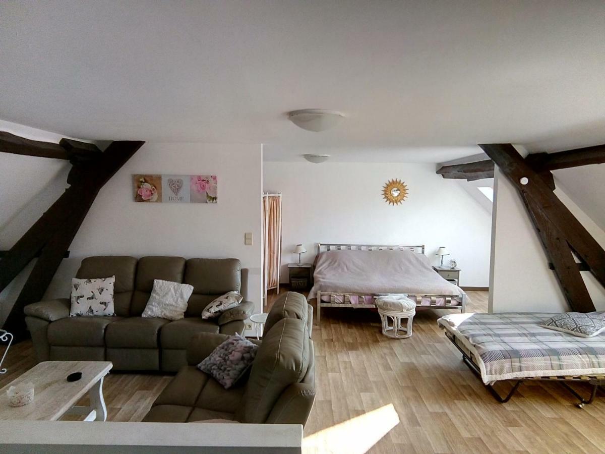 Au Trieu Hotell Wannebecq Exteriör bild